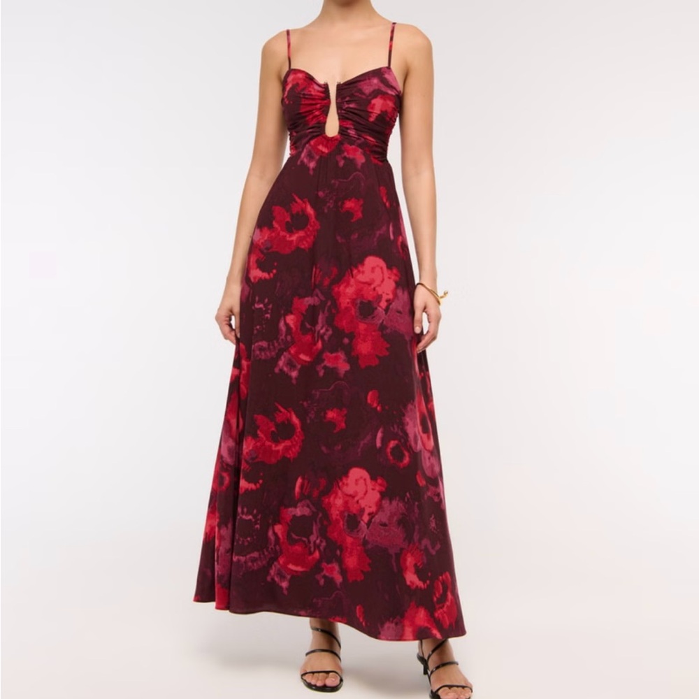 Abercrombie & Fitch Bra Free Hardware Maxi Dress in Burgundy Floral